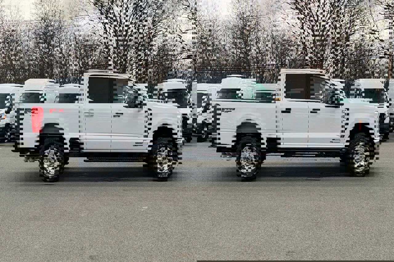 Used 2024 Ford F250 XLT w/ FX4 Off-Road Package image 2