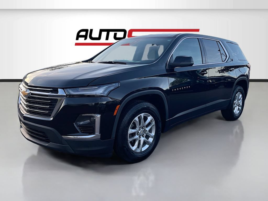 Used 2023 Chevrolet Traverse LS AWD/4WD image 3