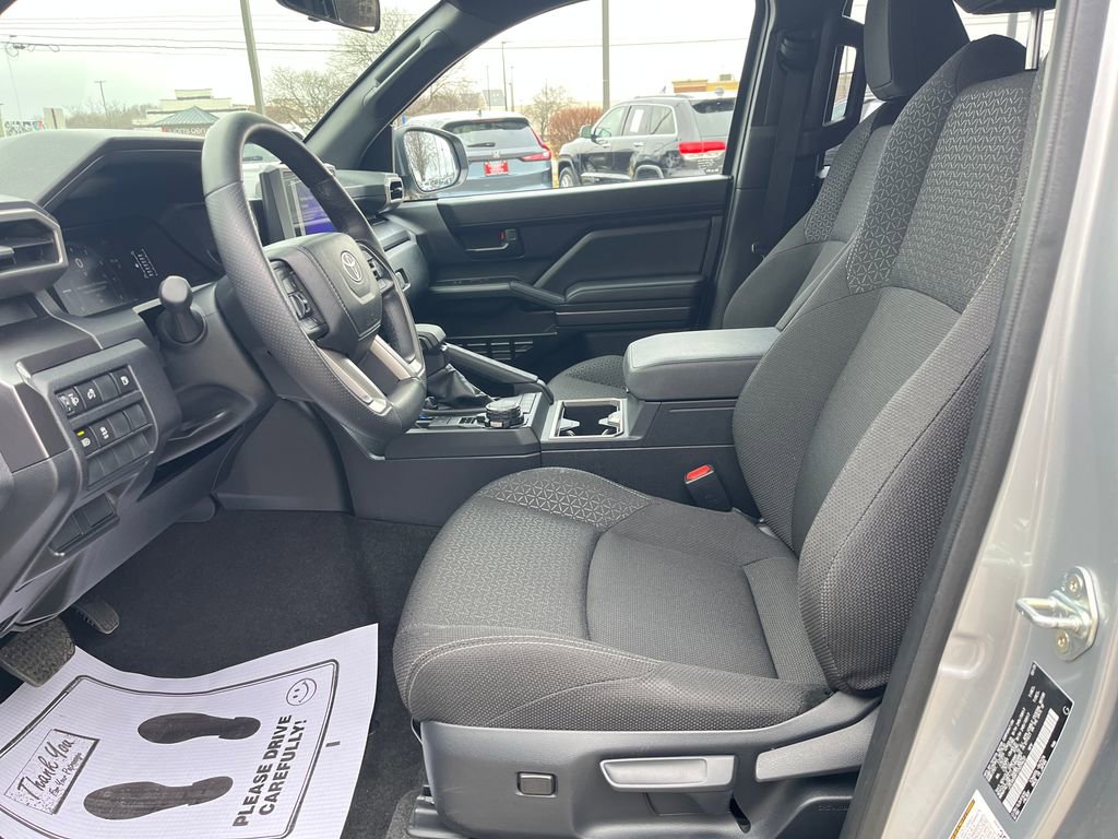 Used 2025 Toyota 4Runner SR5 image 10