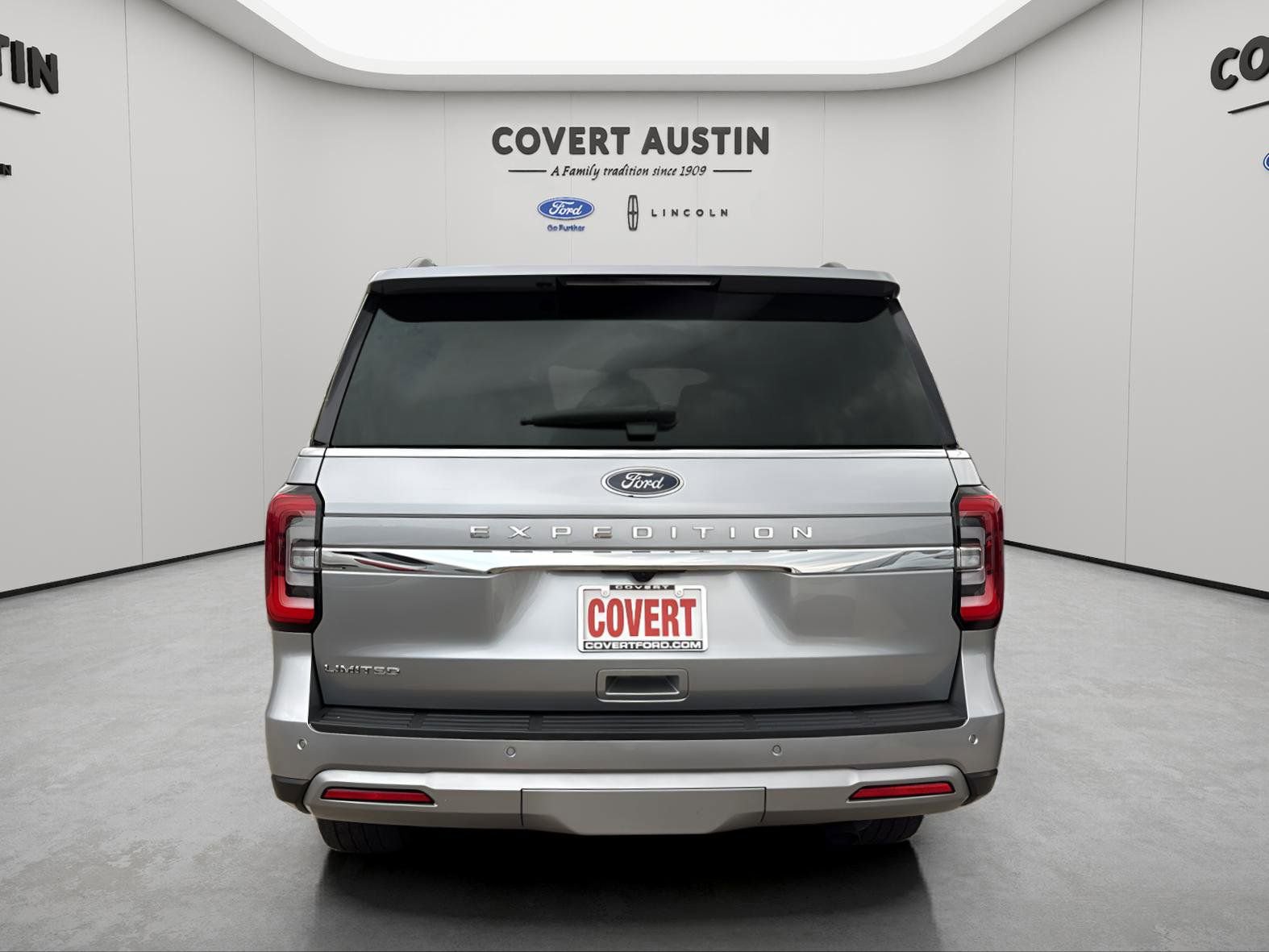 Certified 2024 Ford Expedition Limited image 4