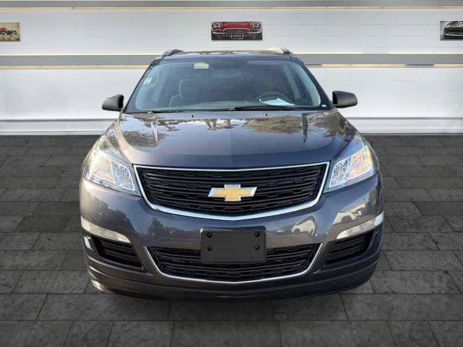 Used 2014 Chevrolet Traverse LS FWD image 2