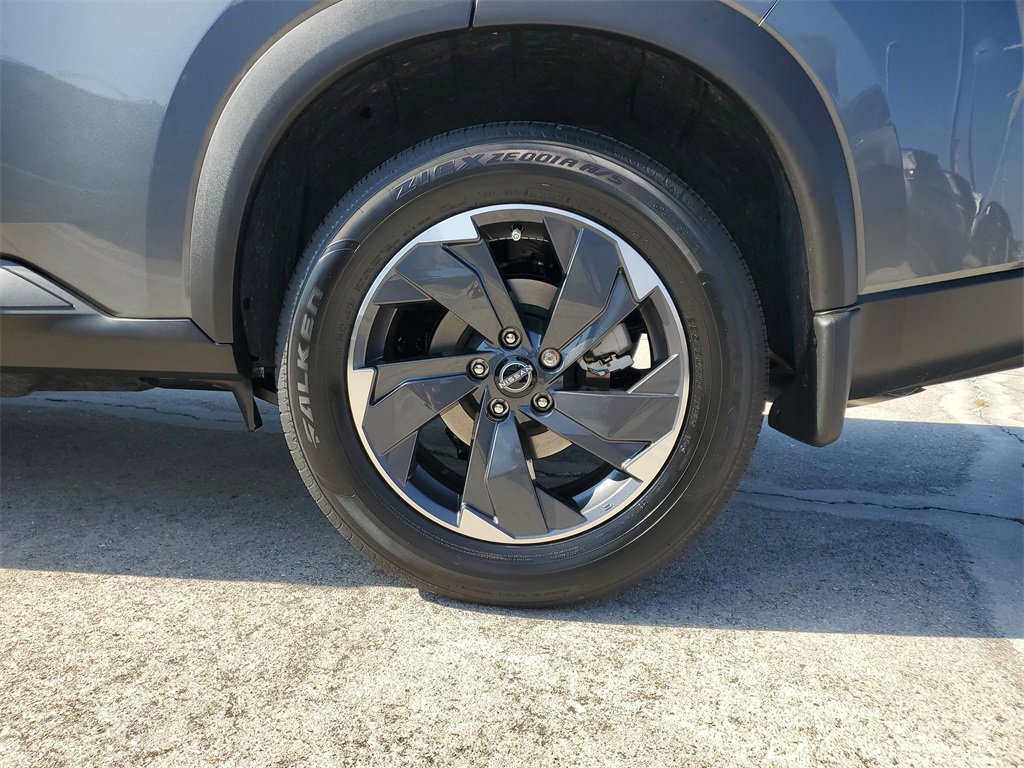 New 2026 Nissan Rogue SV image 5