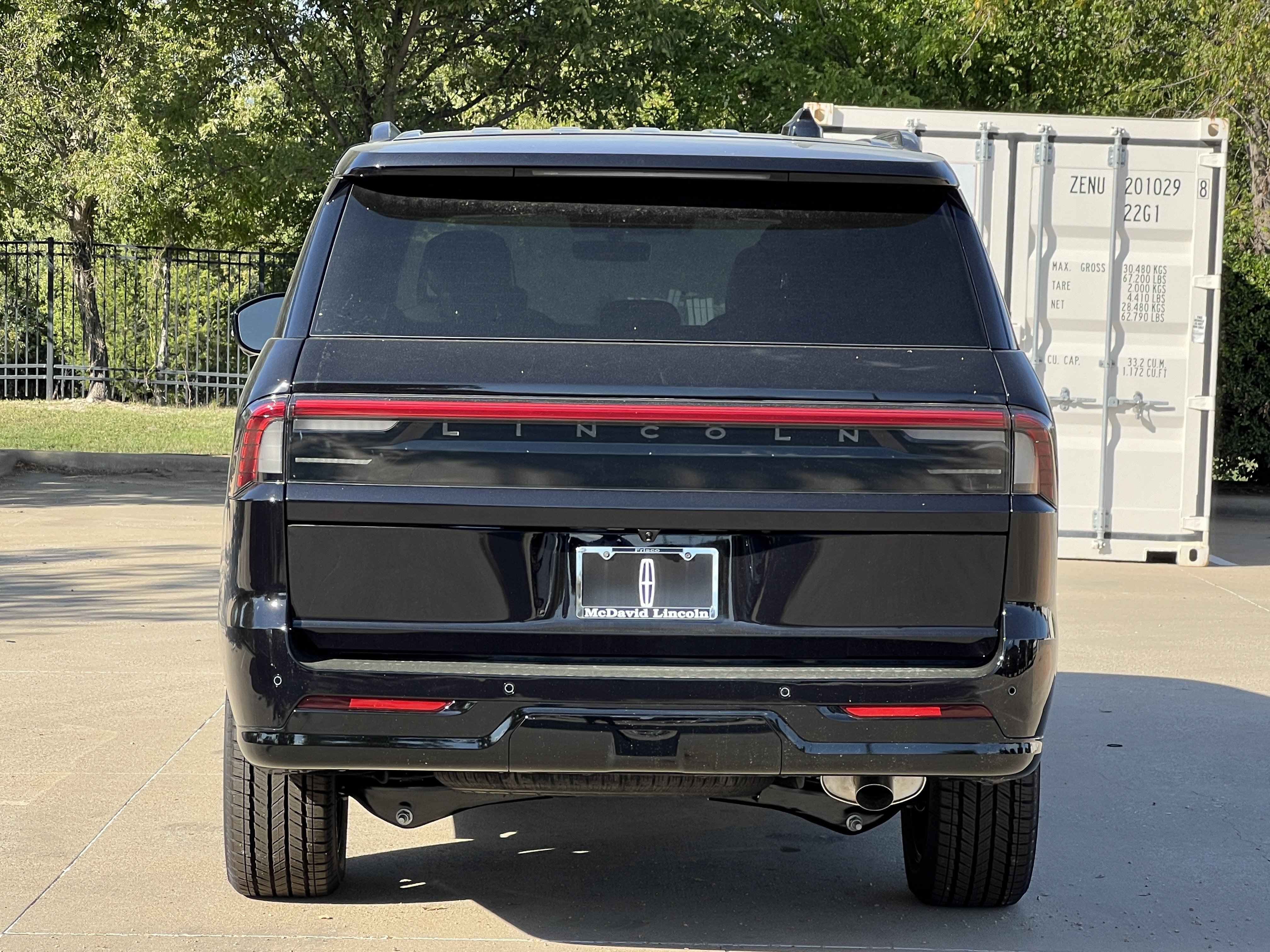 New 2027 Lincoln Navigator L Reserve w/ Jet Appearance Package AWD/4WD image 8