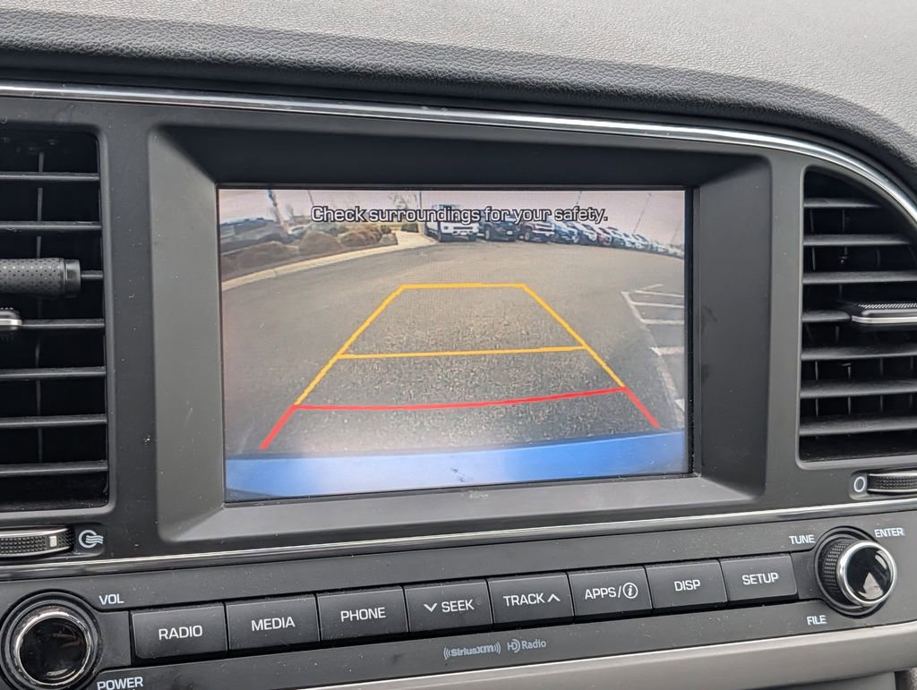 Used 2017 Hyundai Elantra SE image 27