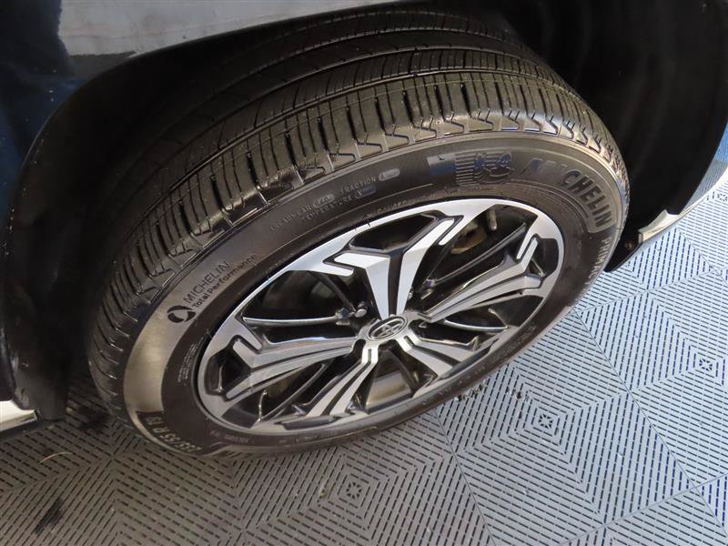 Used 2022 Toyota RAV4 XSE w/ Weather Package AWD/4WD image 9
