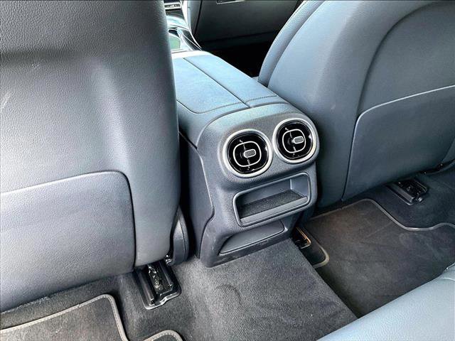 Used 2025 Mercedes-Benz GLC 300 4MATIC image 25