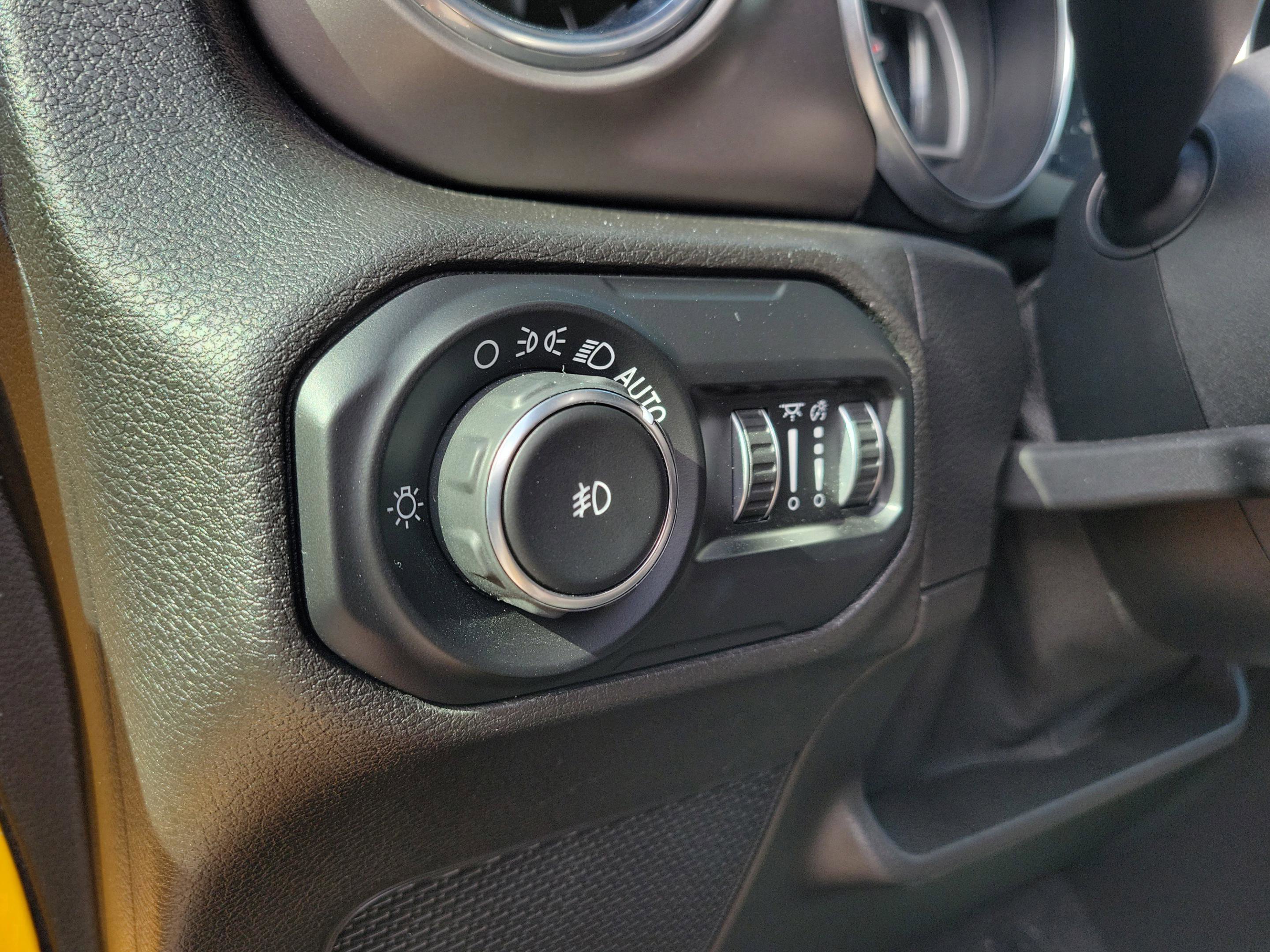 Used 2019 Jeep Wrangler Rubicon w/ Steel Bumper Group image 14