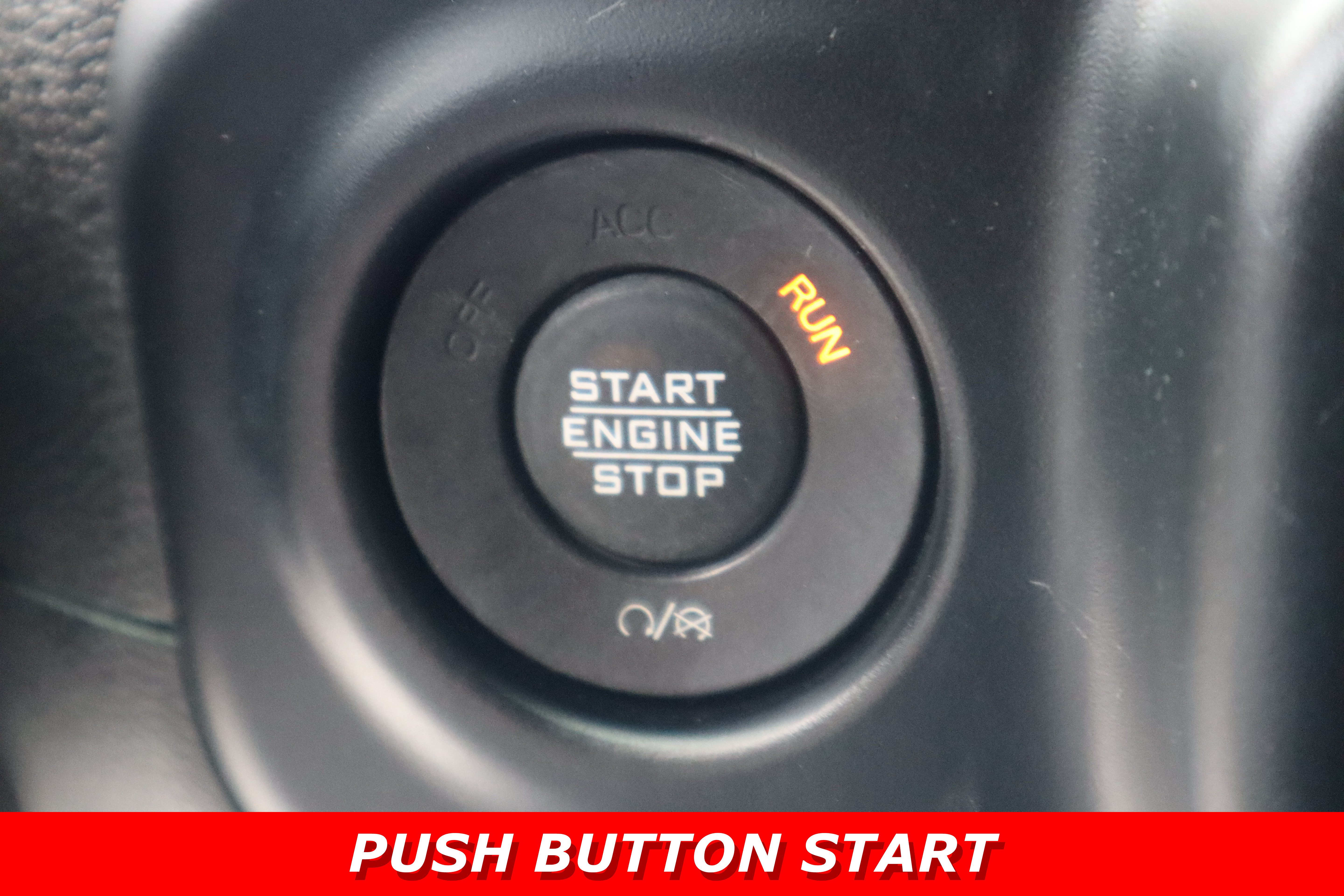 Used 2020 Jeep Wrangler Unlimited Sahara AWD/4WD image 22