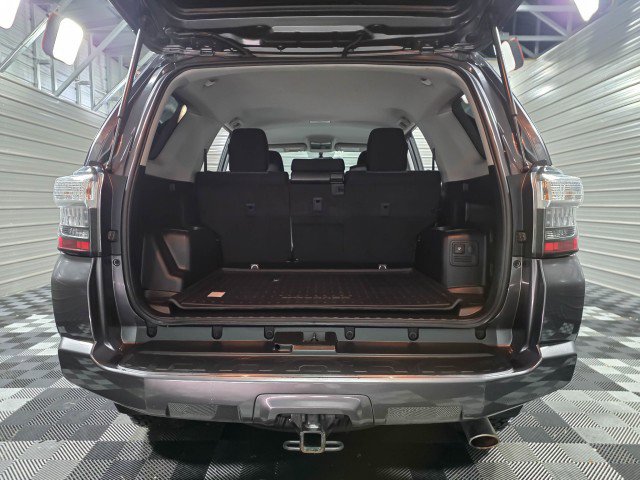 Used 2018 Toyota 4Runner SR5 w/ Wilderness Package image 33