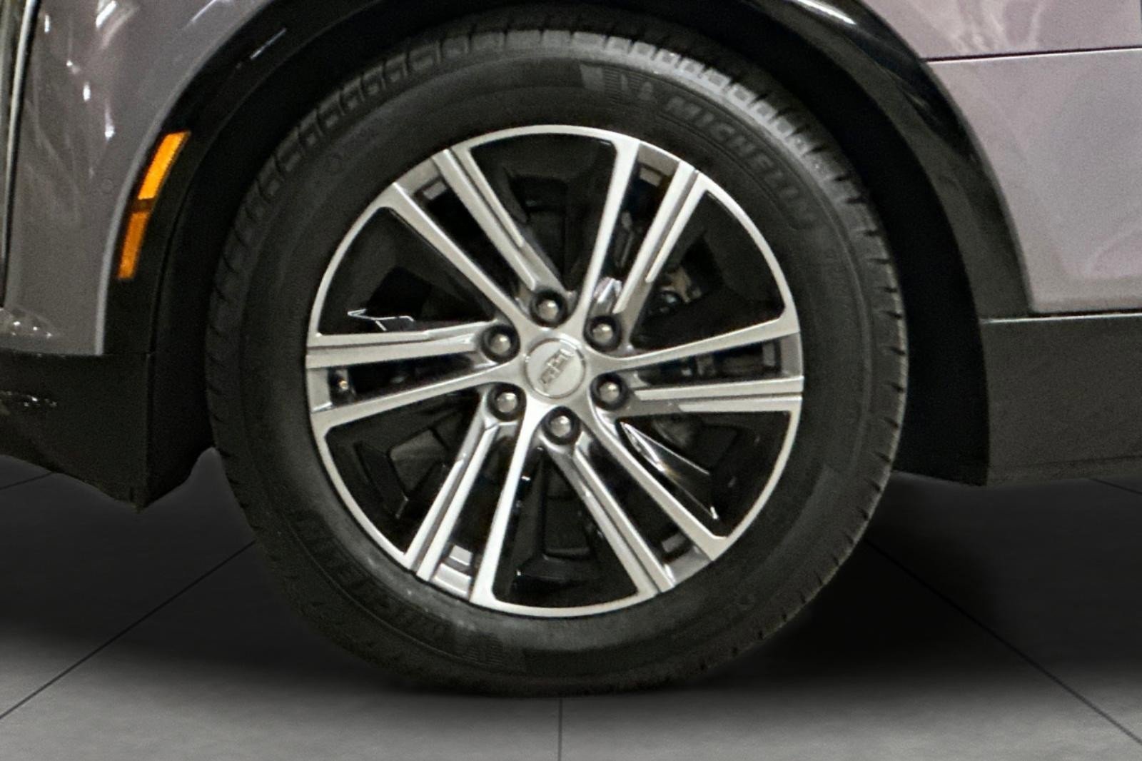 Used 2025 Cadillac Lyriq Luxury AWD/4WD image 25