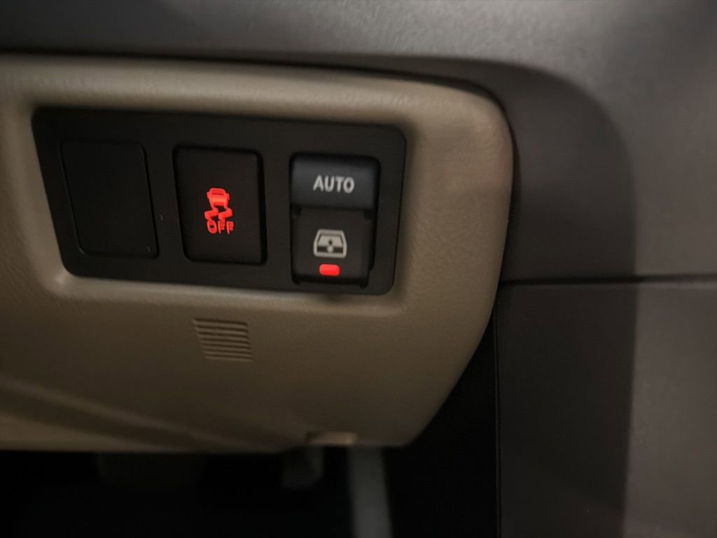 Used 2016 Toyota Sequoia Limited image 25