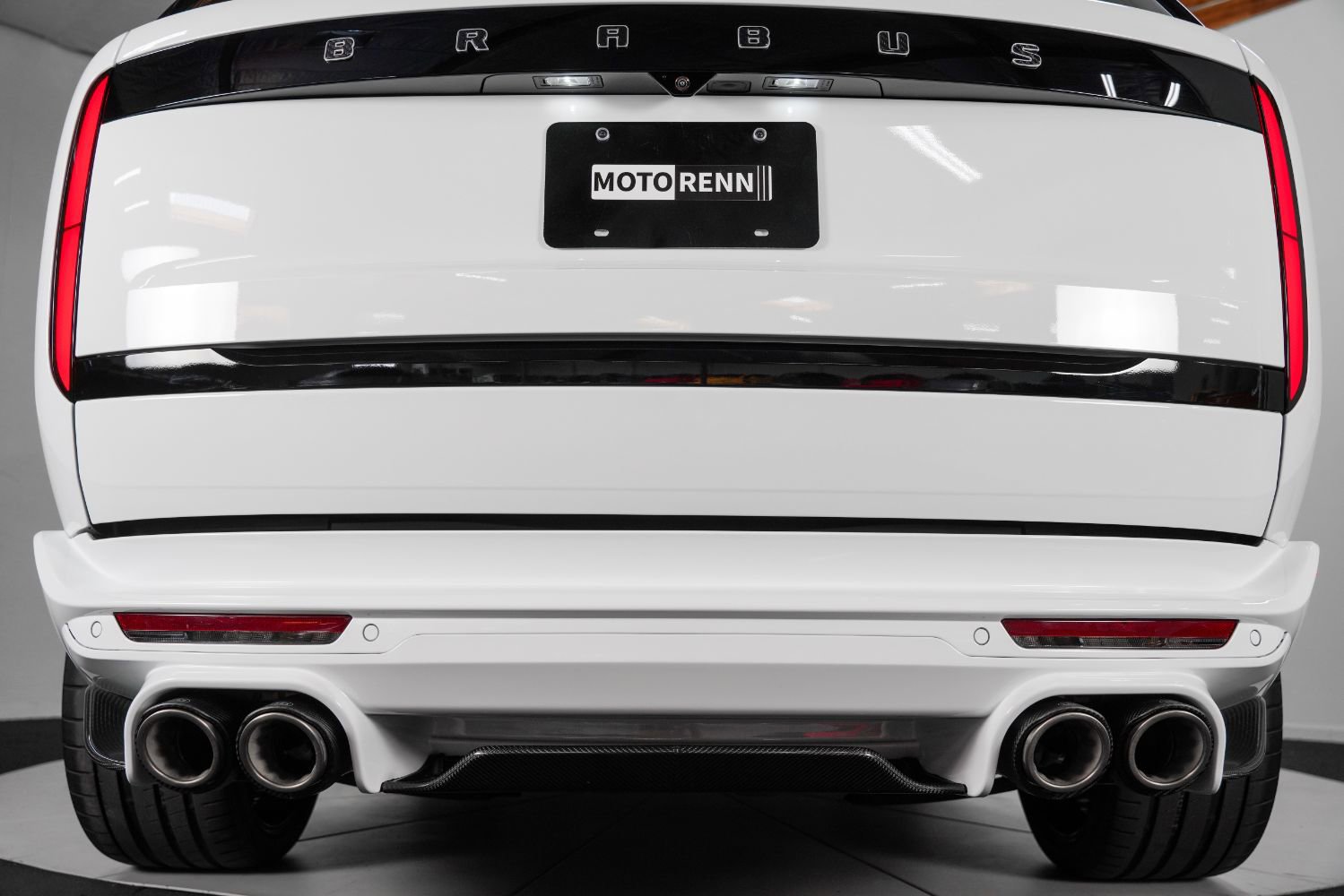 Used 2025 Land Rover Range Rover SE image 27