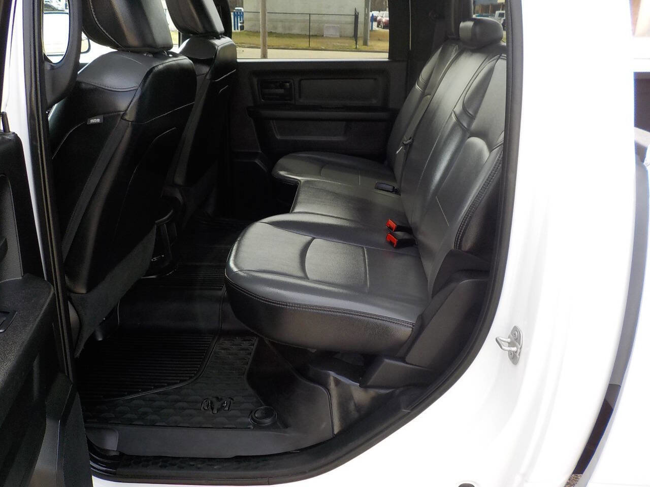 Used 2022 RAM 2500 Tradesman w/ Chrome Appearance Group image 23