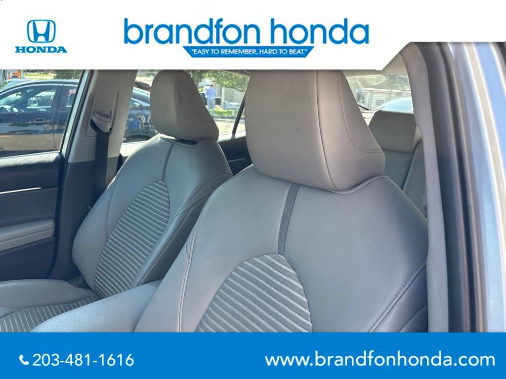 Used 2020 Toyota Camry SE FWD image 22