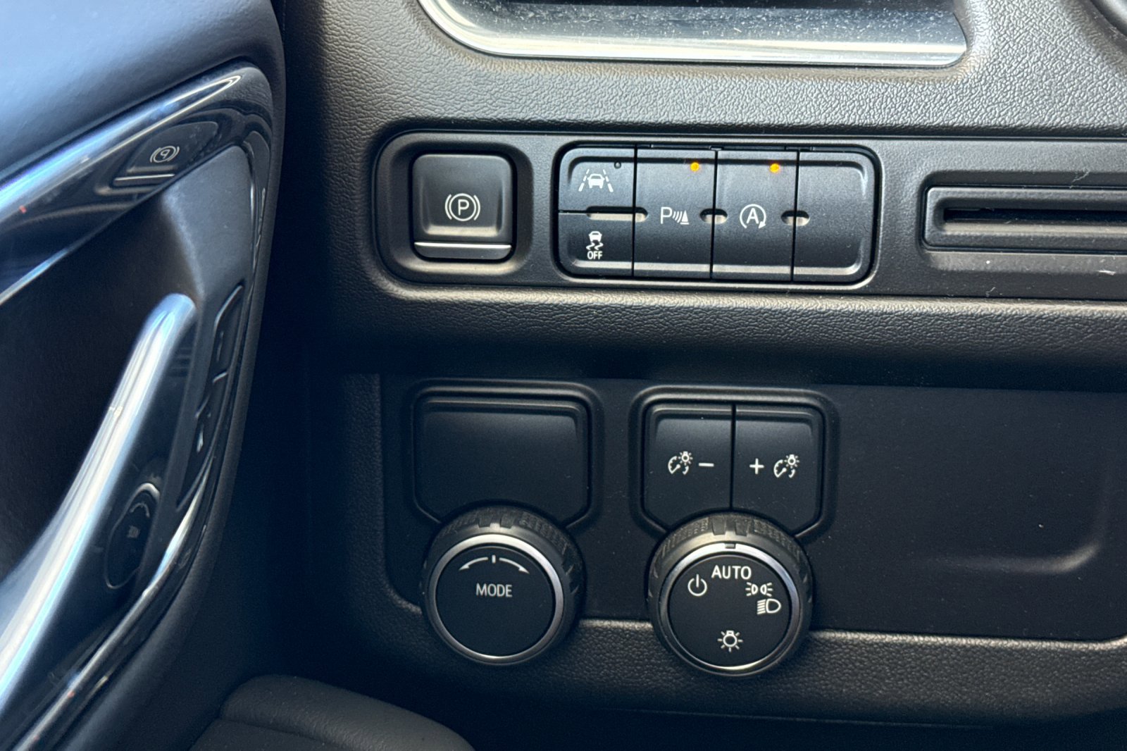 Used 2023 Chevrolet Tahoe LT image 36