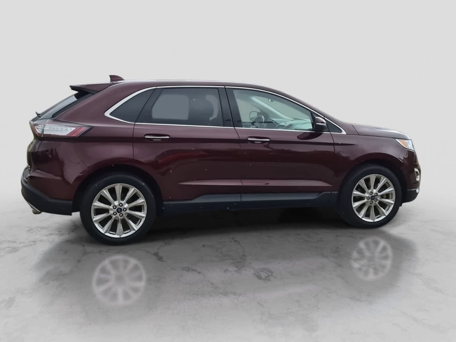 Used 2017 Ford Edge Titanium w/ Equipment Group 302A AWD/4WD image 9