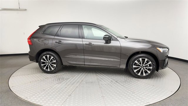 Certified 2025 Volvo XC60 B5 Plus w/ Climate Package image 9