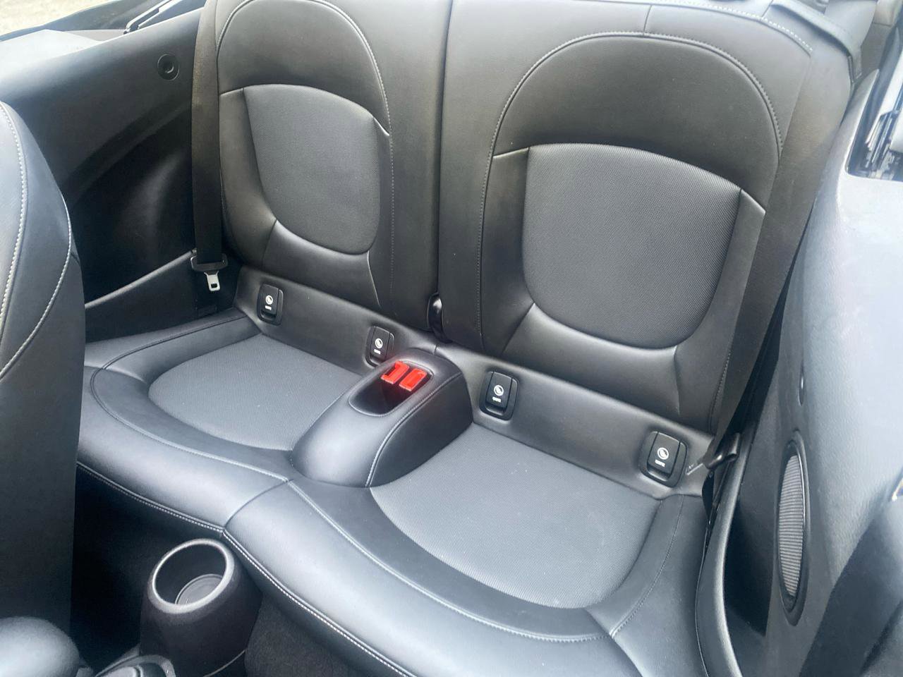 Used 2022 MINI Cooper S image 8