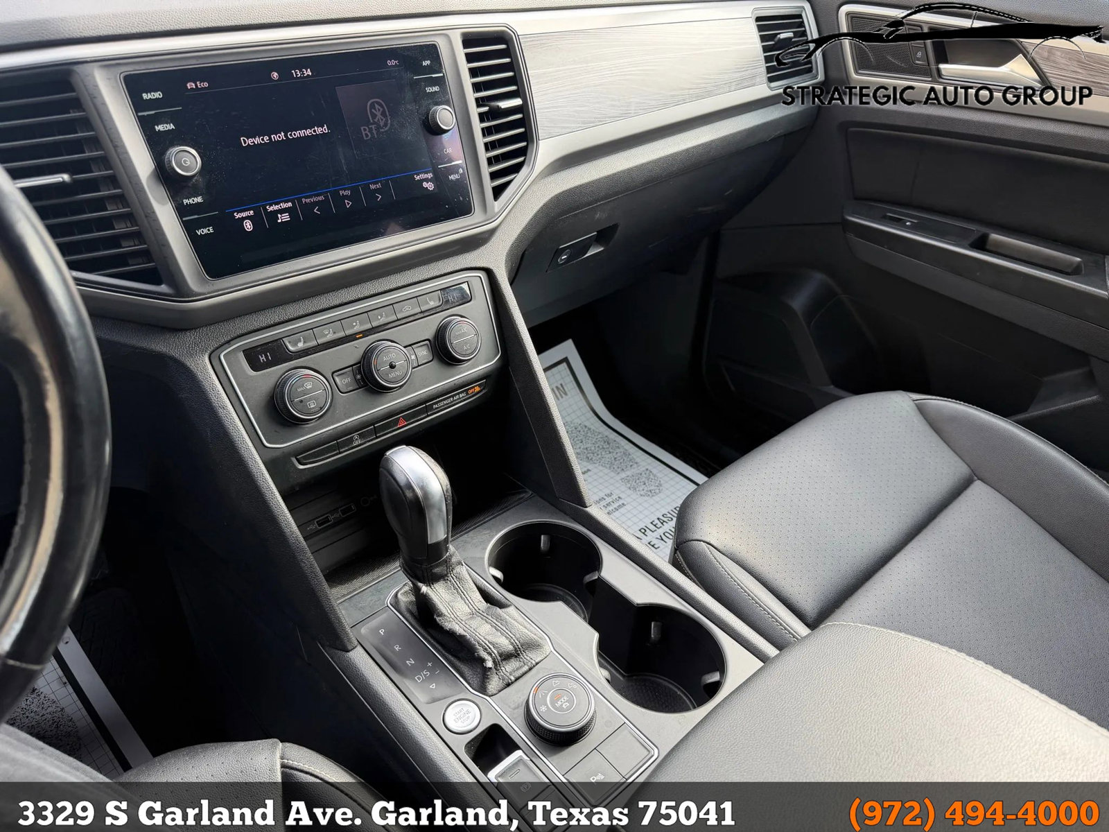 Used 2020 Volkswagen Atlas Cross Sport SE image 12