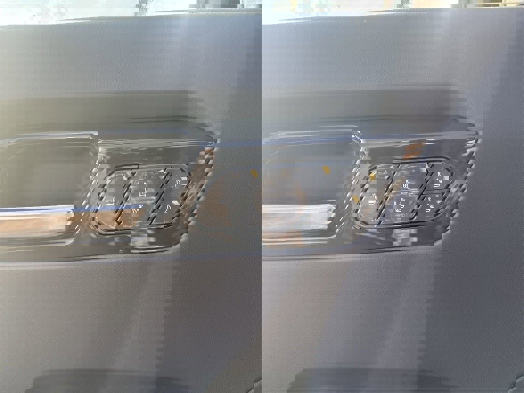 New 2026 Kia EV9 Land w/ Nightfall Edition Package image 36