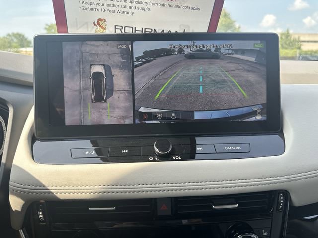 New 2025 Nissan Rogue SL image 14