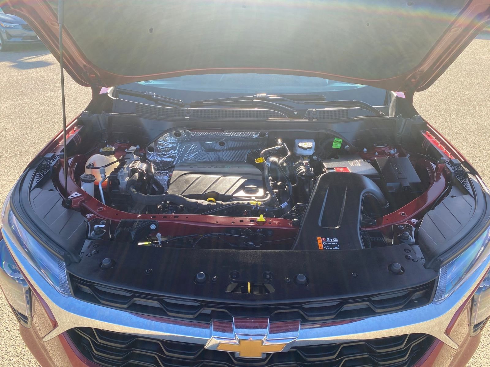 Used 2025 Chevrolet Trax LT image 32