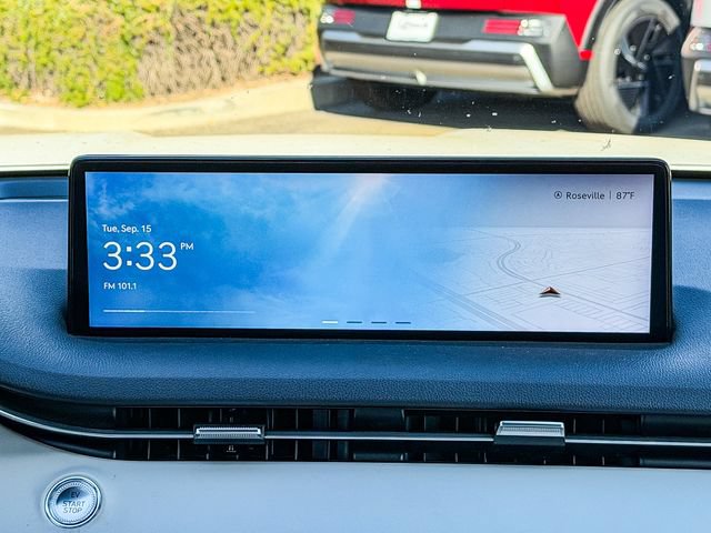 Used 2025 Genesis Electrified GV70 AWD/4WD image 16