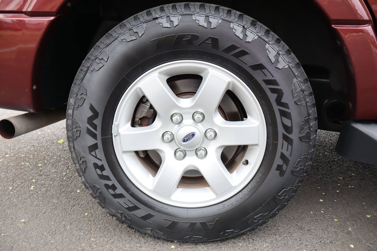 Used 2010 Ford Expedition XLT image 42