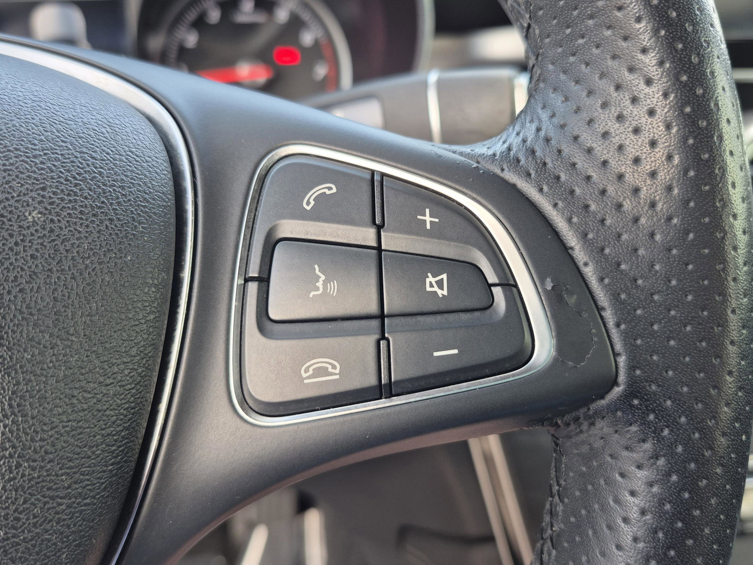 Used 2018 Mercedes-Benz GLC 300 image 31