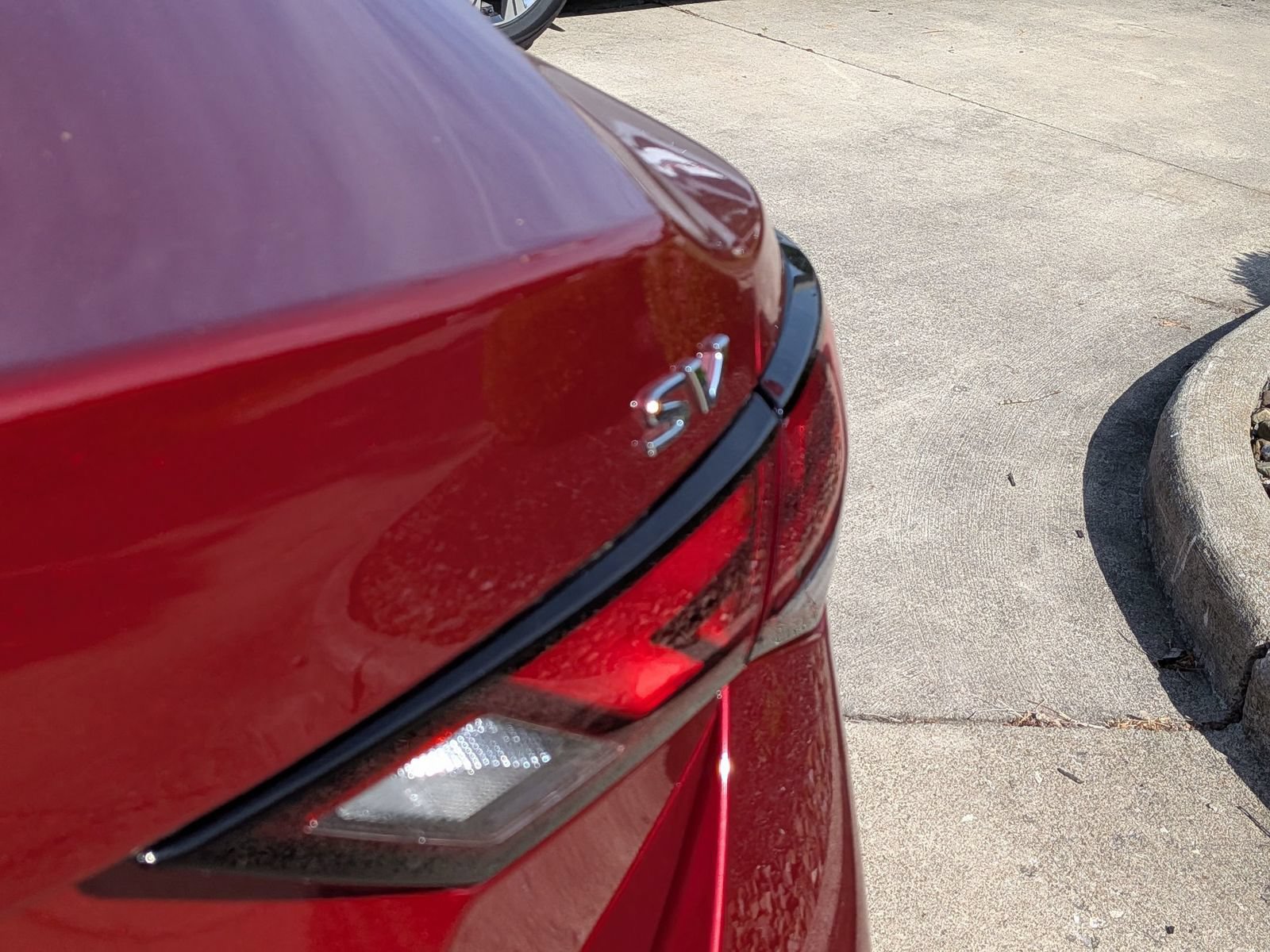 Certified 2024 Nissan Sentra SV FWD image 34