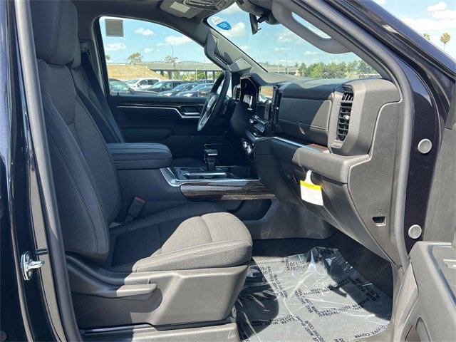 New 2026 GMC Sierra 1500 Elevation w/ LPO, Elevation Black Package image 31