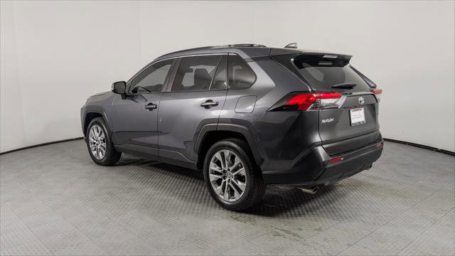 Used 2020 Toyota RAV4 XLE Premium image 5