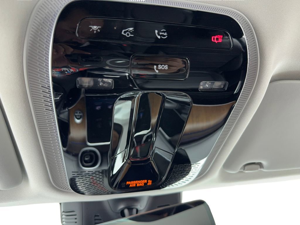 Used 2024 Mercedes-Benz GLC 300 4MATIC image 28