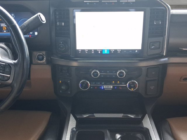 Used 2023 Ford F250 Lariat w/ Lariat Ultimate Package AWD/4WD image 4