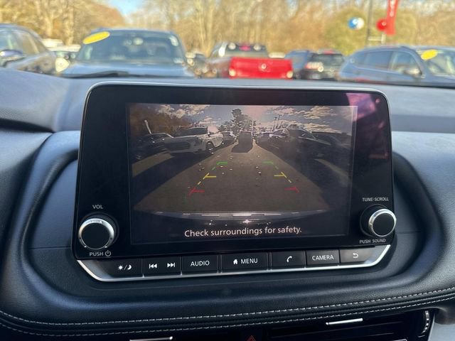 Used 2022 Nissan Rogue SV image 25