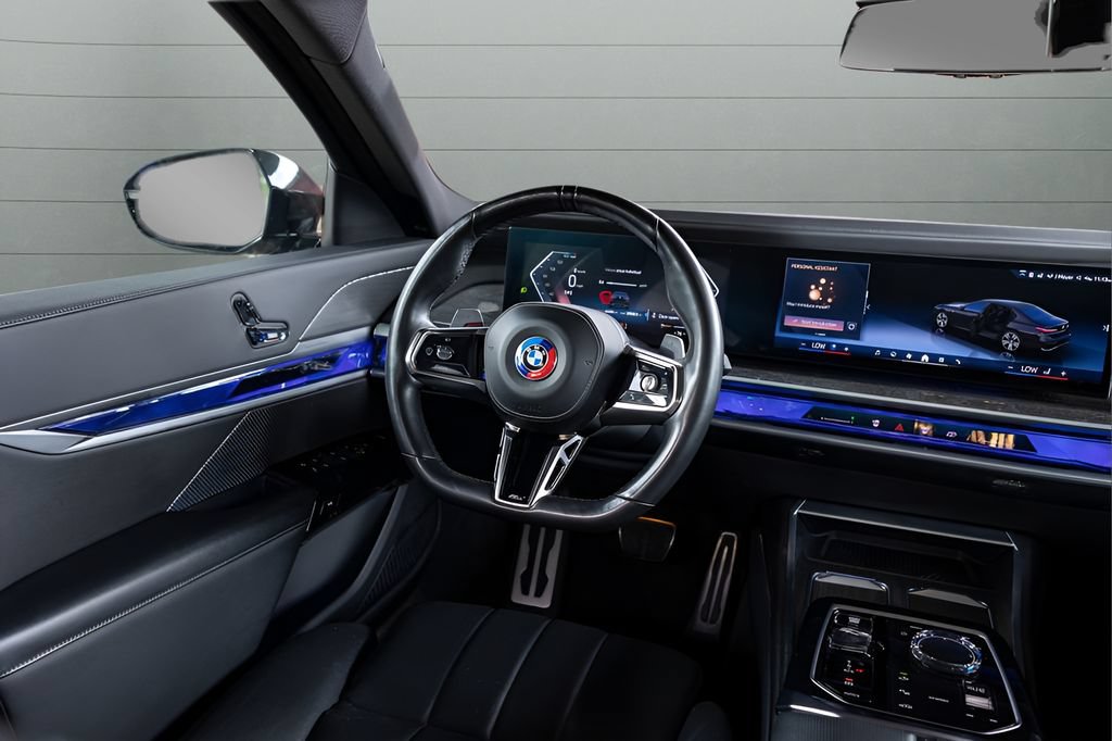Used 2024 BMW 740i xDrive w/ Premium Package AWD/4WD image 29