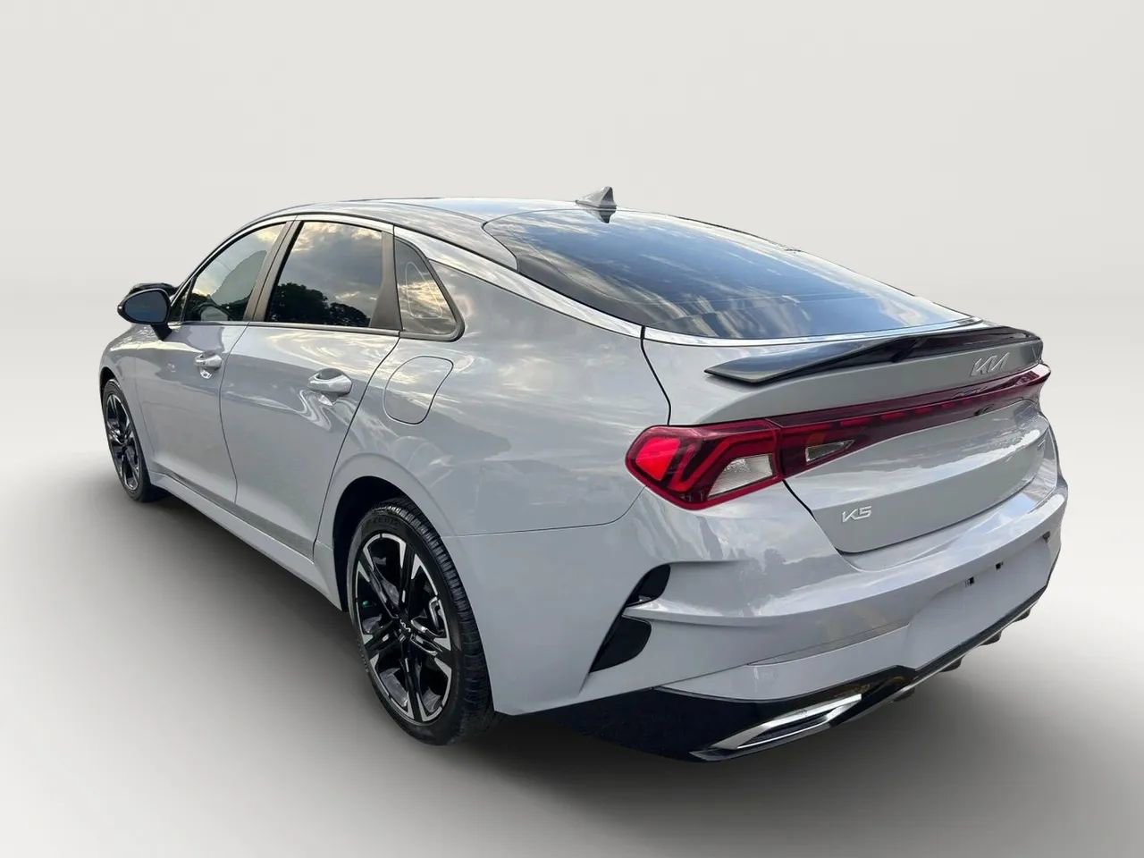 Used 2024 Kia K5 GT-Line w/ GT-Line Premium Package FWD image 3