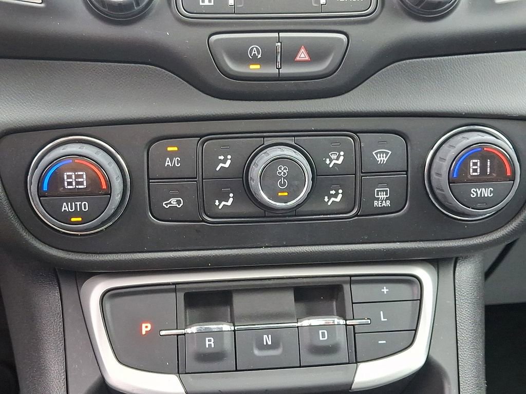 Certified 2022 GMC Terrain SLT w/ Infotainment Package II image 16