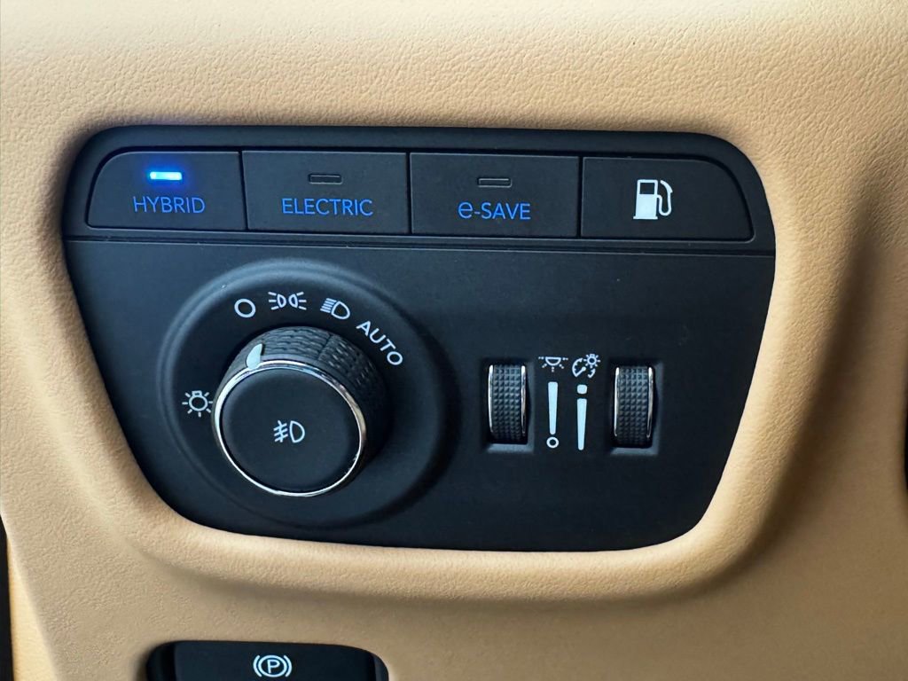 Certified 2023 Jeep Grand Cherokee Summit image 15