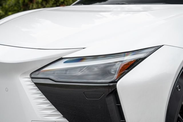 Used 2023 Lexus RZ 450e Premium w/ Accessory Package (2T) AWD/4WD image 4