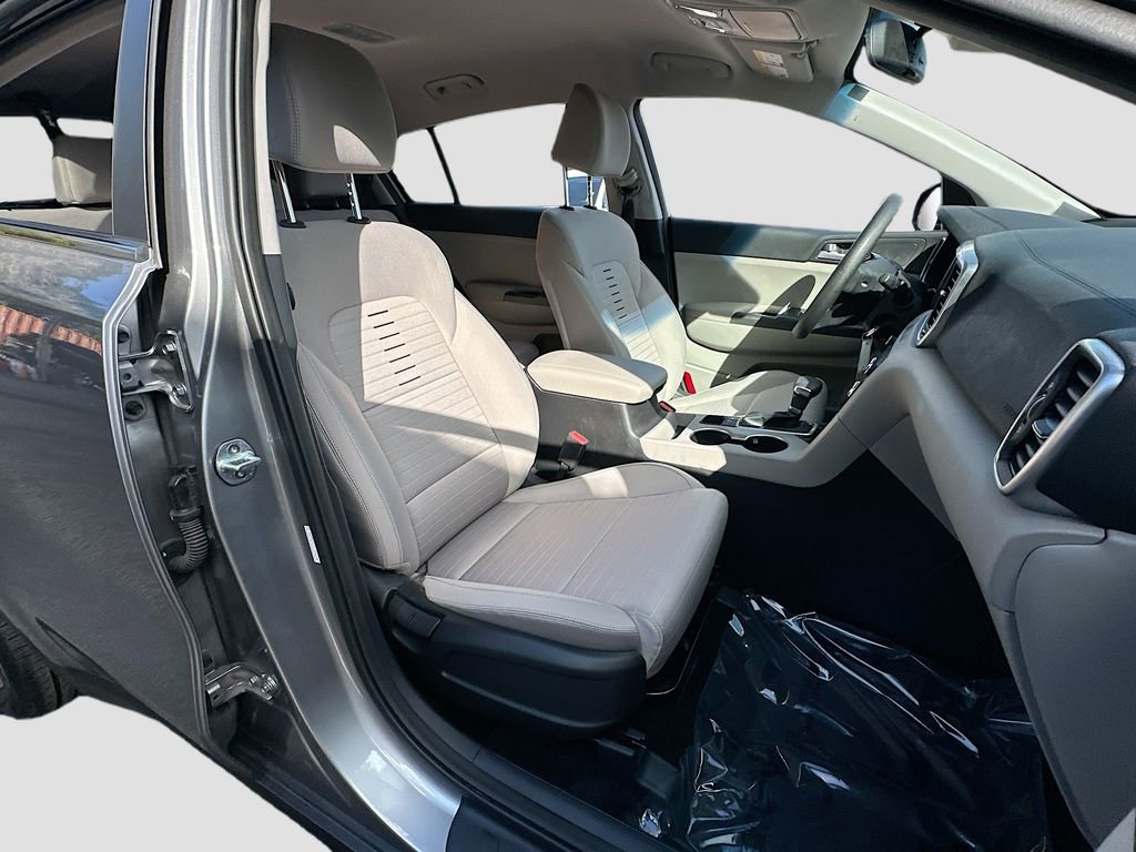 Certified 2020 Kia Sportage LX w/ LX Popular Package image 25