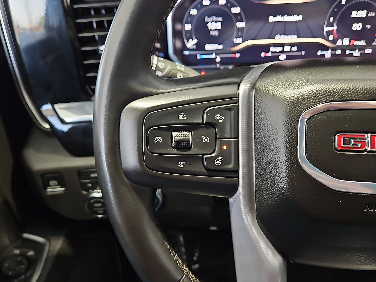 Used 2025 GMC Sierra 1500 SLT AWD/4WD image 17