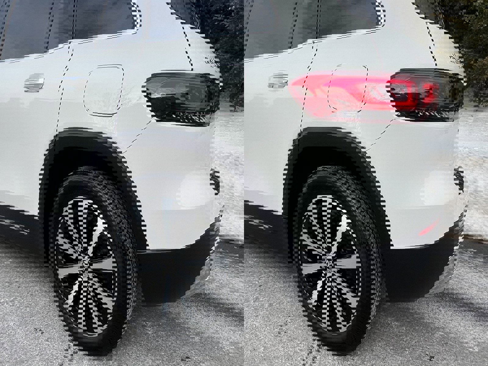 Used 2022 Mercedes-Benz GLB 250 4MATIC image 85