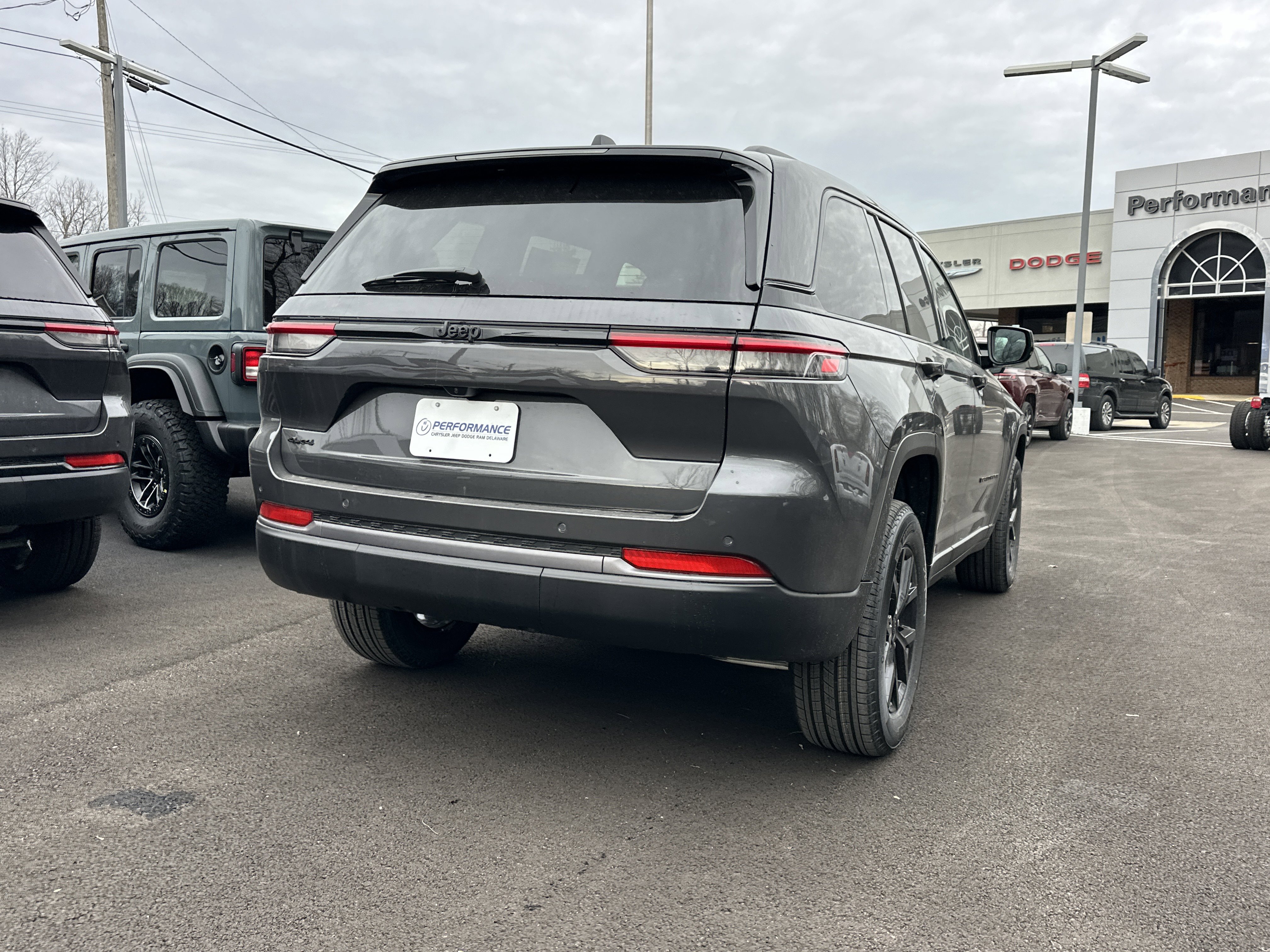 New 2026 Jeep Grand Cherokee Altitude image 16