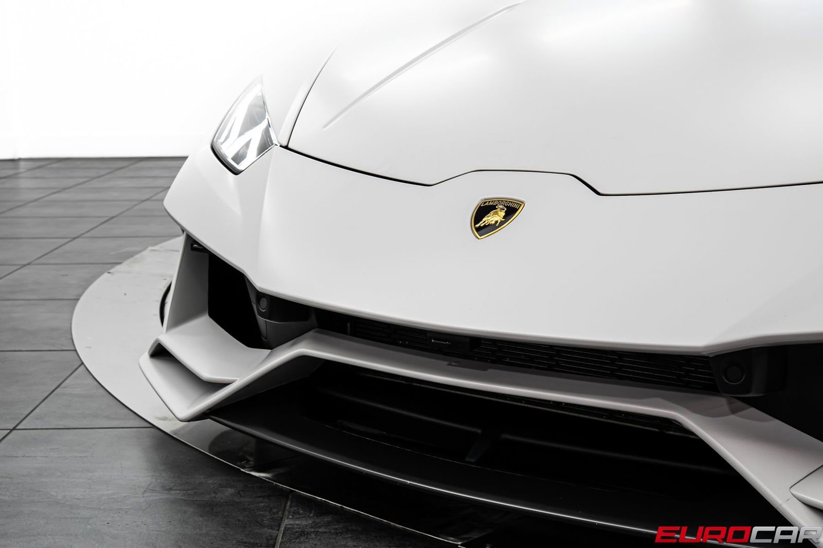 Used 2020 Lamborghini Huracan EVO AWD/4WD image 9
