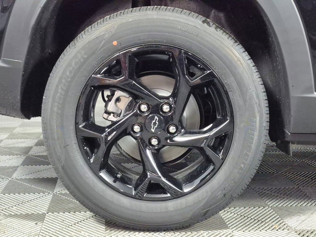 New 2026 Chevrolet Trax LT w/ Driver Confidence Package FWD image 25