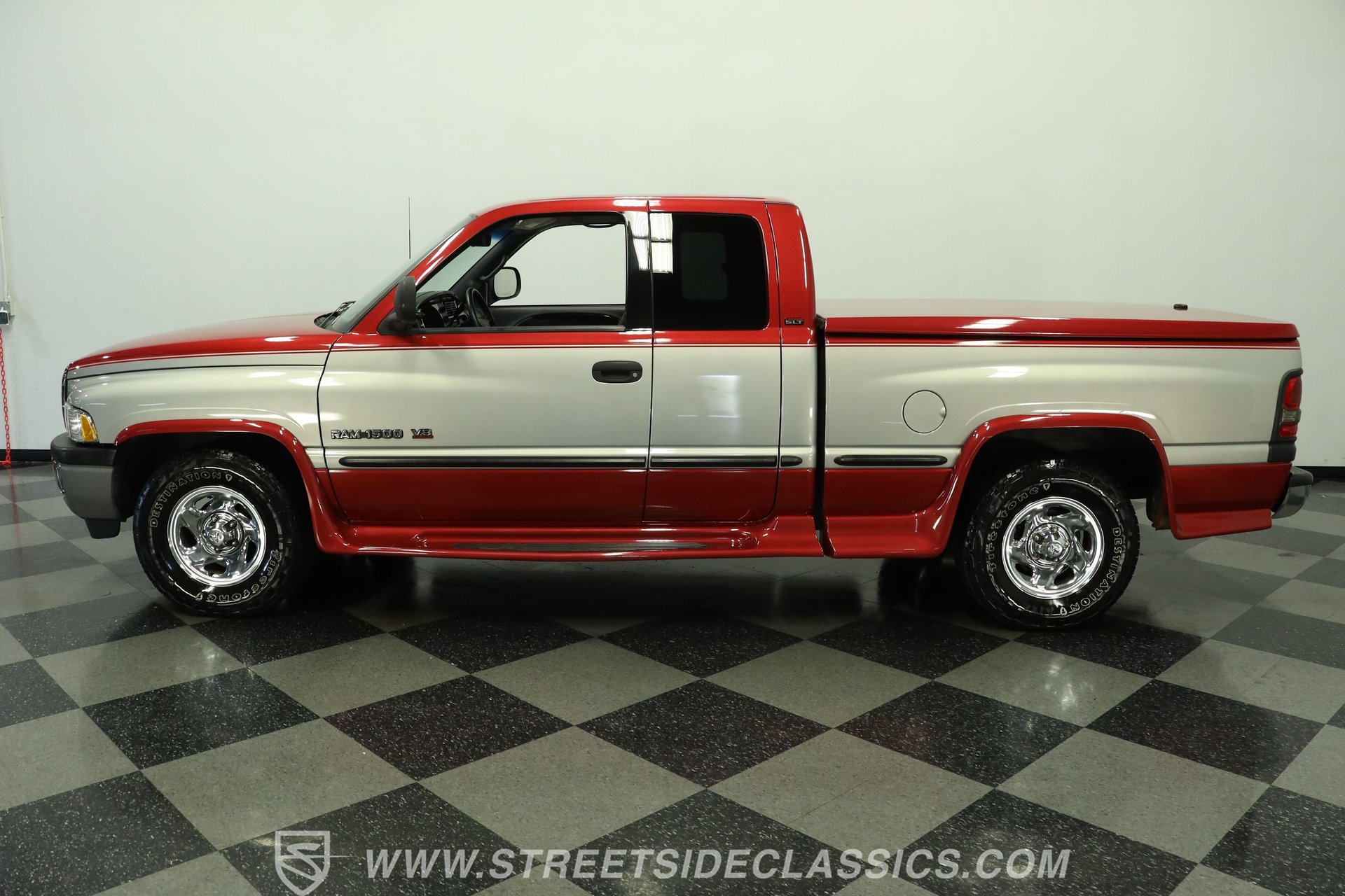 Used 1998 Dodge Ram 1500 Truck 2WD Quad Cab image 2