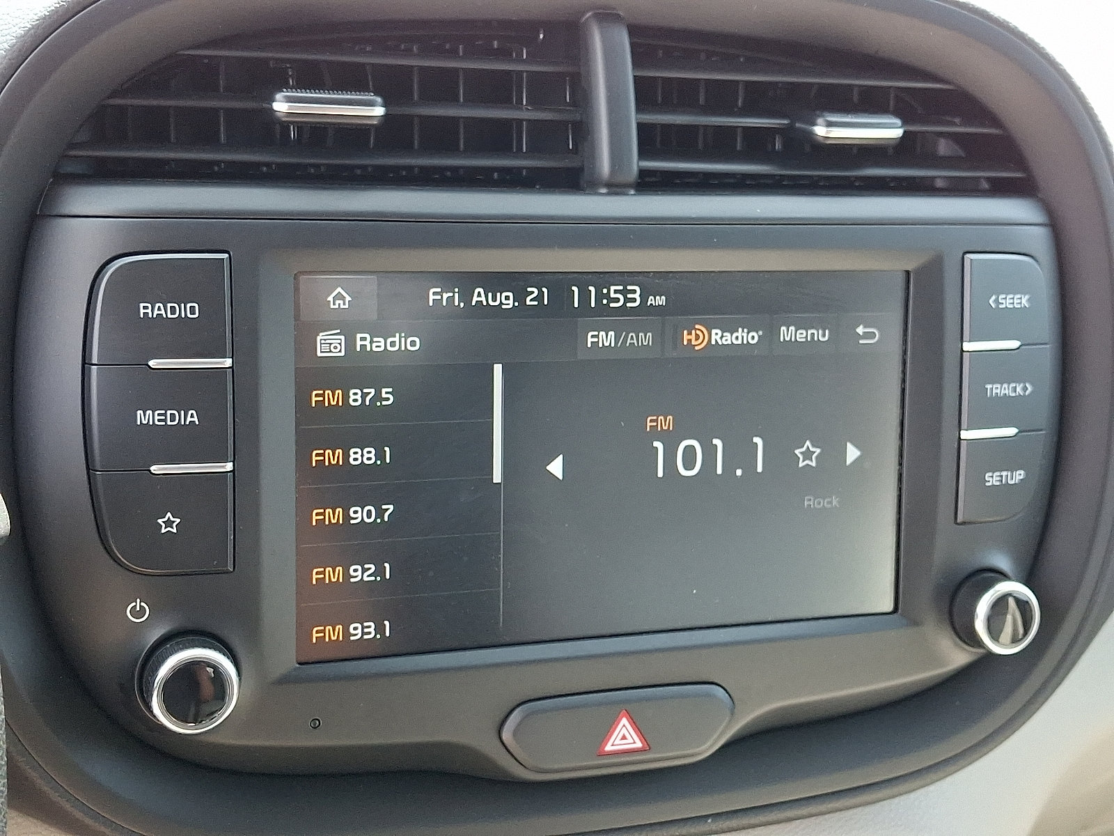 Certified 2025 Kia Soul LX w/ LX Technology Package FWD image 16