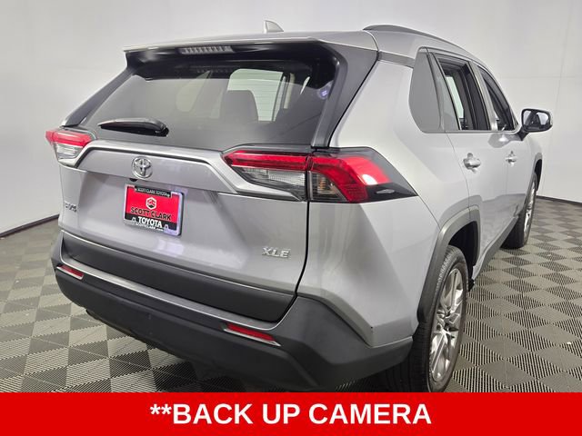 Used 2023 Toyota RAV4 XLE Premium image 7