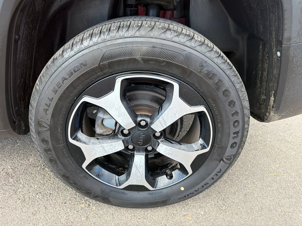 Used 2020 Jeep Renegade Trailhawk AWD/4WD image 31